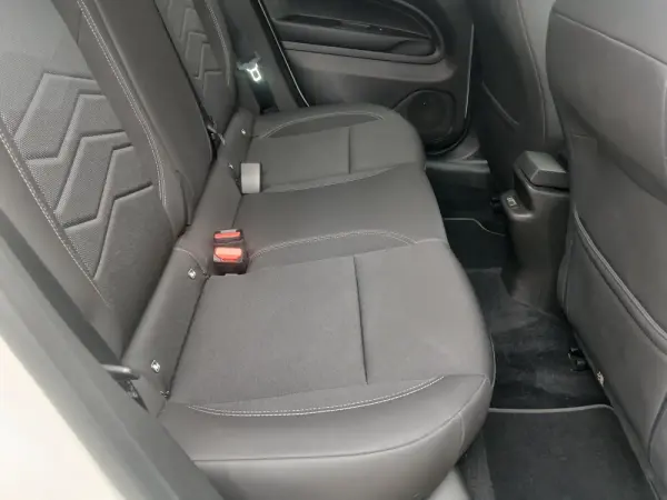 Jeep Avenger 1.2 e-Hybrid Summit DCT 14