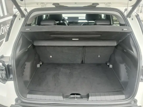 Jeep Avenger 1.2 e-Hybrid Summit DCT 28
