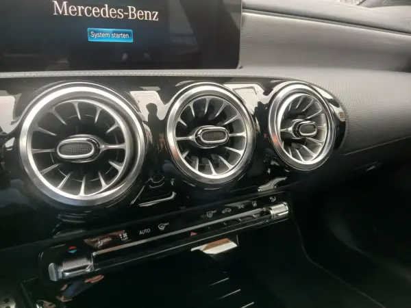 Mercedes-Benz CLA 250 e 8G-DCT Edition AMG Line 32