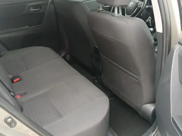 Toyota Auris Touring Sports 1.4 D-4D Exclusive+Navi 9