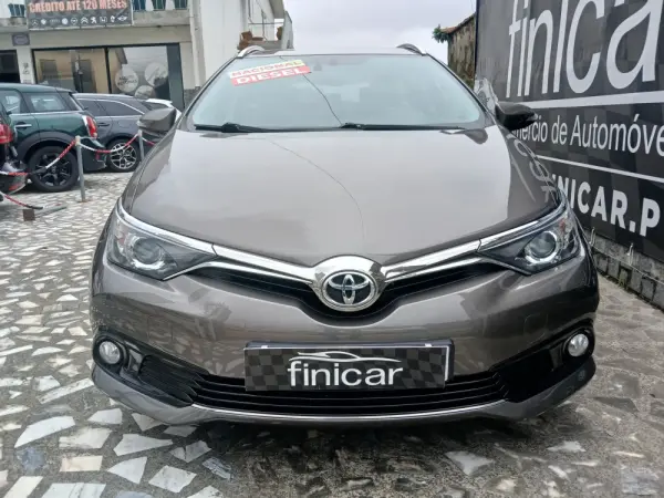 Toyota Auris Touring Sports 1.4 D-4D Exclusive+Navi 12