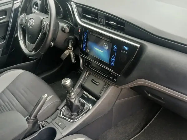 Toyota Auris Touring Sports 1.4 D-4D Exclusive+Navi 16