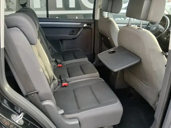Volkswagen Touran 1.6 TDI Blue.Highine 7L 15