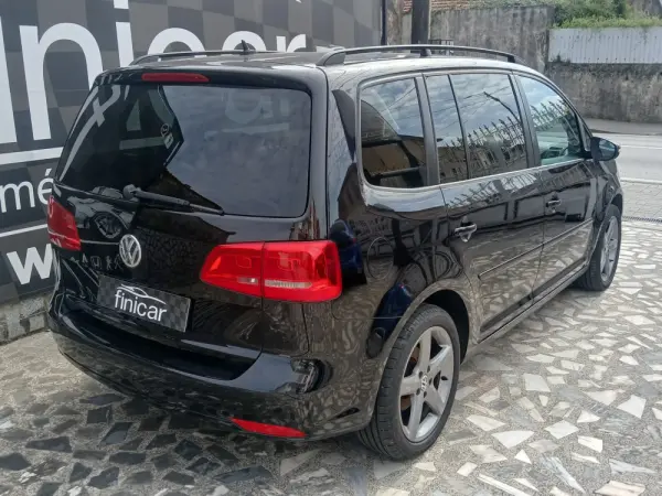 Volkswagen Touran 1.6 TDI Blue.Highine 7L 33