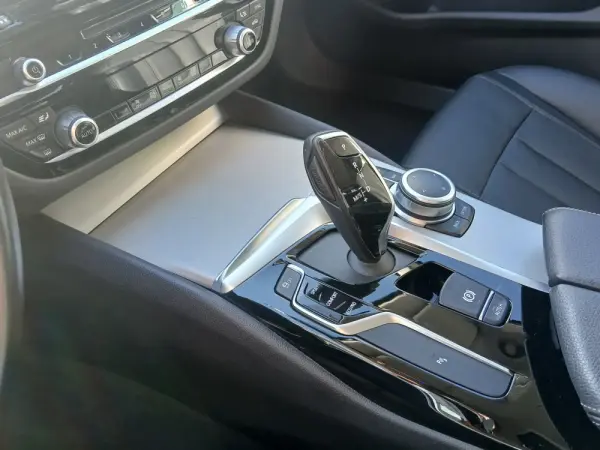 BMW 520 d Line Luxury Auto 26