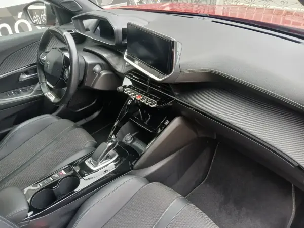 Peugeot e-2008 GT 6