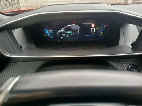 Peugeot e-2008 GT 24