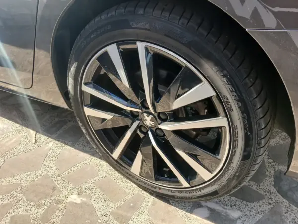 Peugeot 508 SW 1.6 Hybrid GT Line e-EAT8 4
