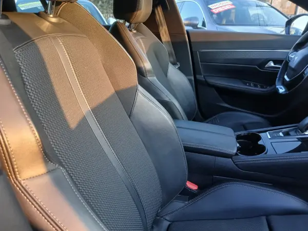 Peugeot 508 SW 1.6 Hybrid GT Line e-EAT8 10