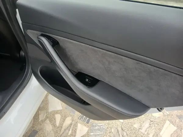 Tesla Model 3 Outro 20