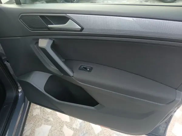 Volkswagen Tiguan 2.0 TDI Confortline DSG 18