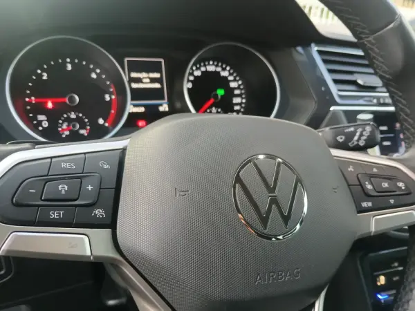 Volkswagen Tiguan 2.0 TDI Confortline DSG 20