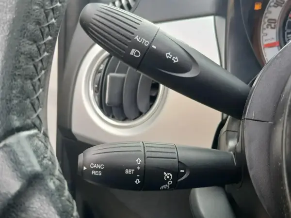 Fiat 500 1.0 Hybrid Connect 15