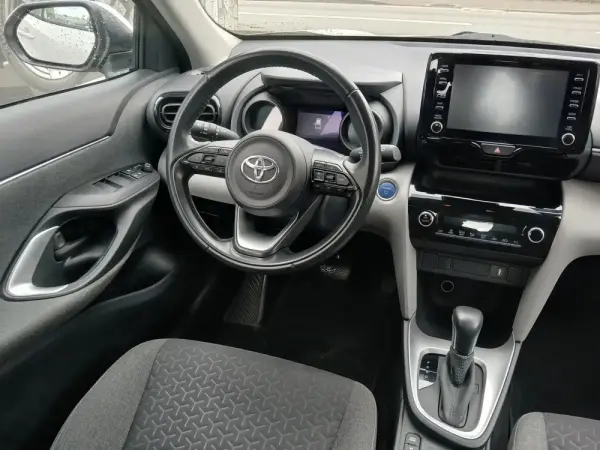 Toyota Yaris Cross 1.5 HDF Comfort Plus 6