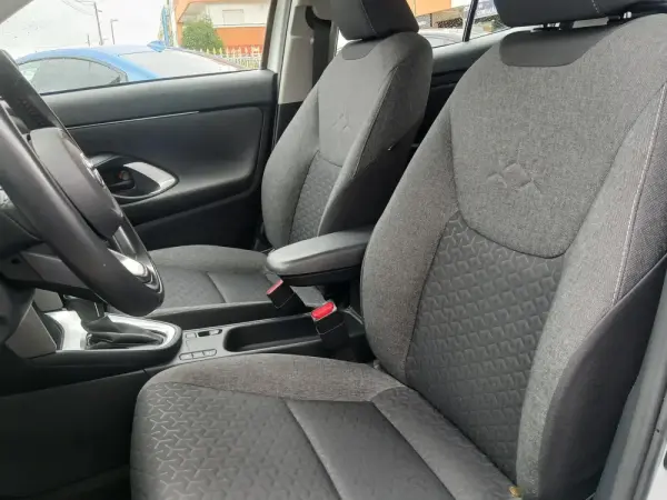 Toyota Yaris Cross 1.5 HDF Comfort Plus 11