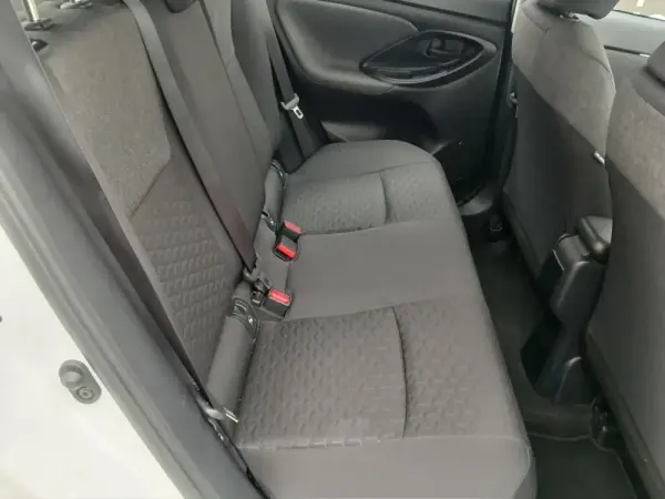 Toyota Yaris Cross 1.5 HDF Comfort Plus 19