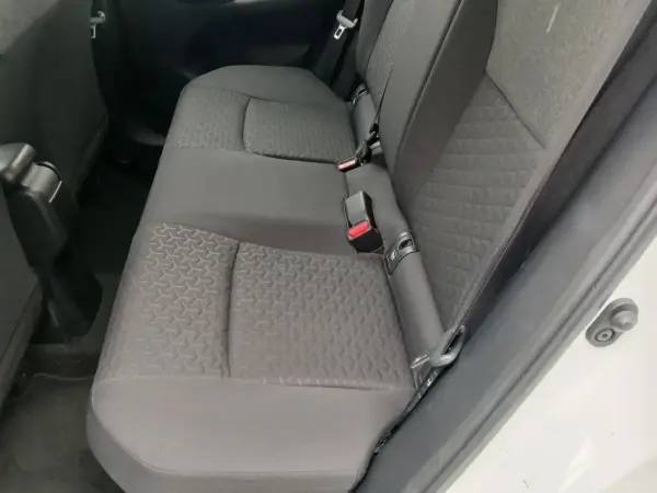 Toyota Yaris Cross 1.5 HDF Comfort Plus 17