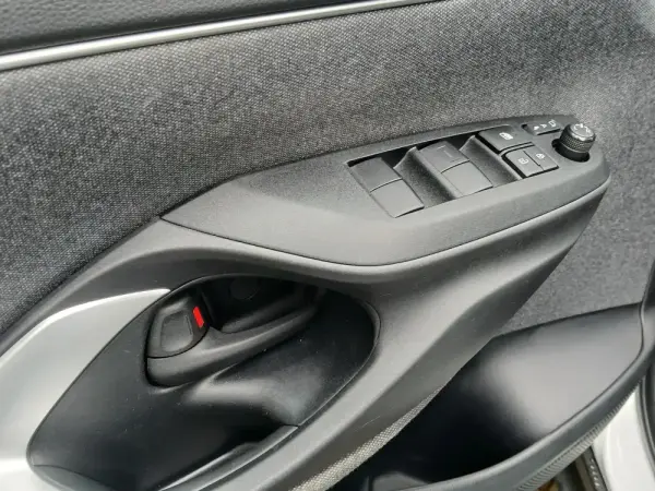 Toyota Yaris Cross 1.5 HDF Comfort Plus 32