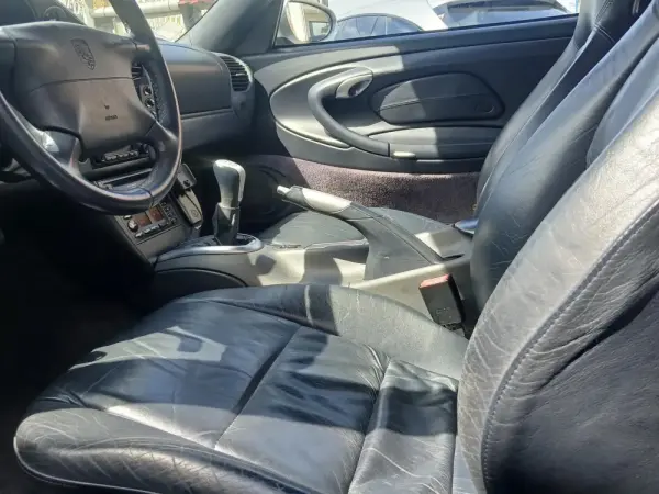 Porsche 911 (996) Carrera Coupé 9