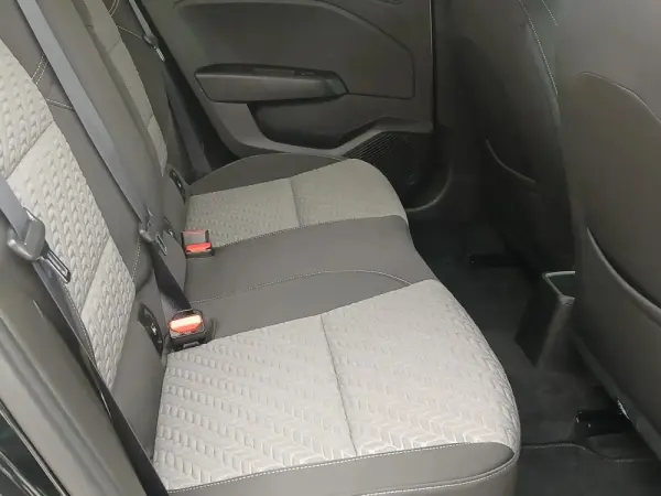 Renault Clio Outro 15