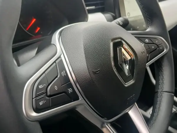 Renault Clio Outro 28