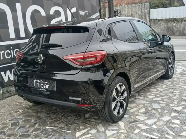 Renault Clio Outro 37