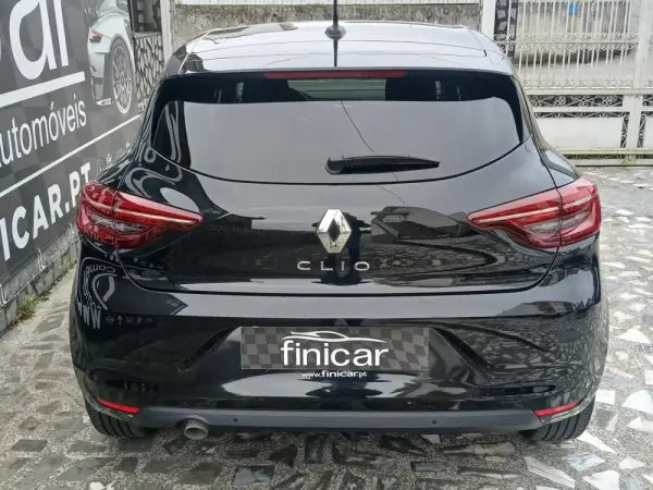 Renault Clio Outro 38