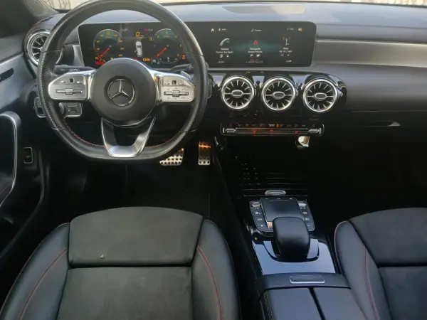 Mercedes-Benz CLA 180 d Shooting Brake AMG Line Aut. 20