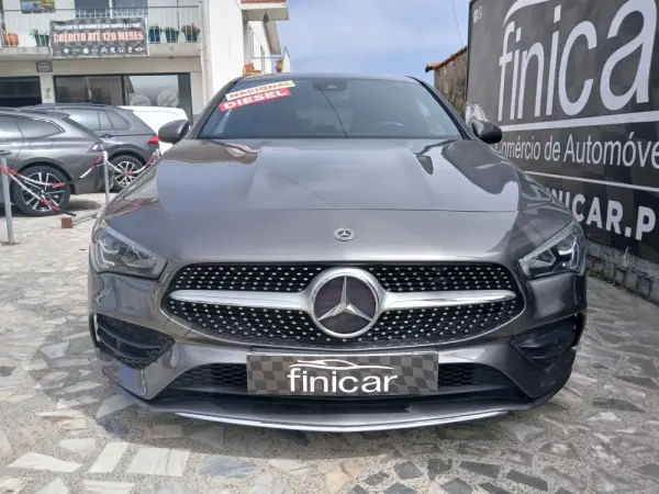 Mercedes-Benz CLA 180 d Shooting Brake AMG Line Aut. 31