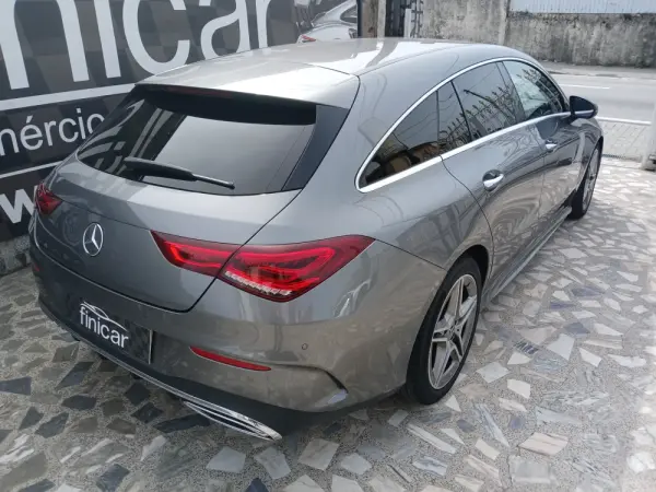 Mercedes-Benz CLA 180 d Shooting Brake AMG Line Aut. 33
