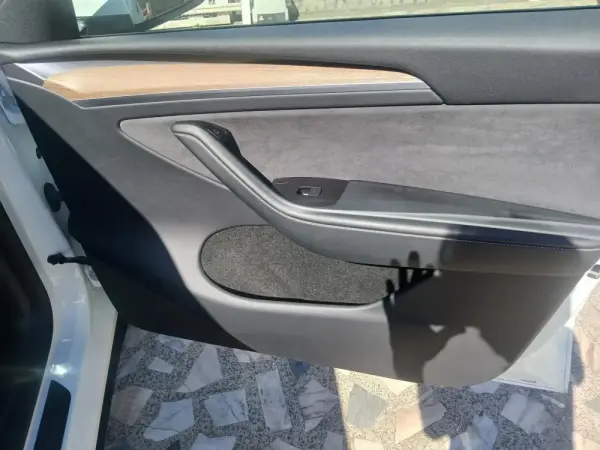 Tesla Model Y Performance Dual Motor AWD 25