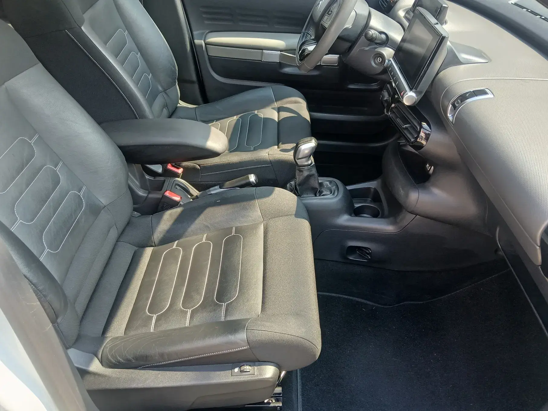 Citroen C4 Cactus Pure Tech e-THP 110 Stop&Start Shine 9