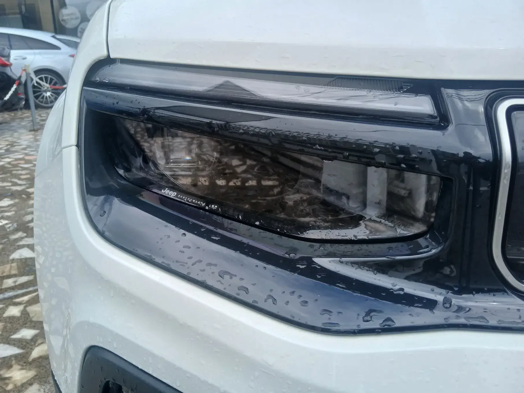 Jeep Avenger 1.2 e-Hybrid Summit DCT 3