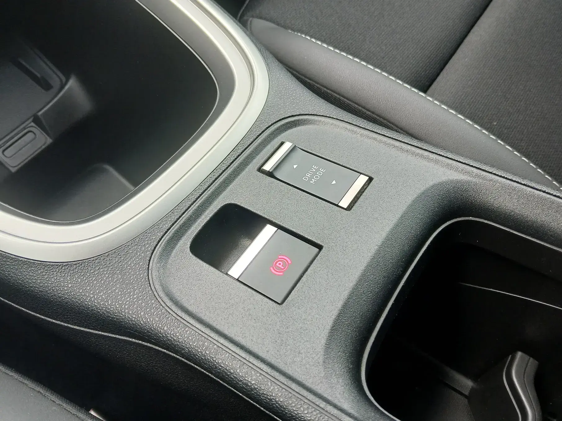 Jeep Avenger 1.2 e-Hybrid Summit DCT 20