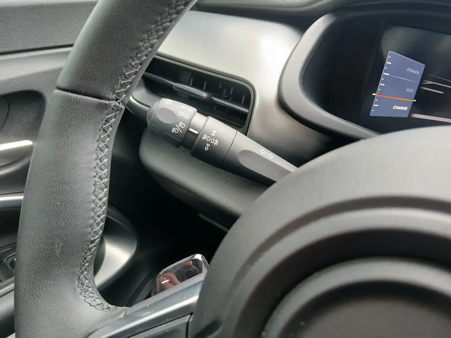 Jeep Avenger 1.2 e-Hybrid Summit DCT 22