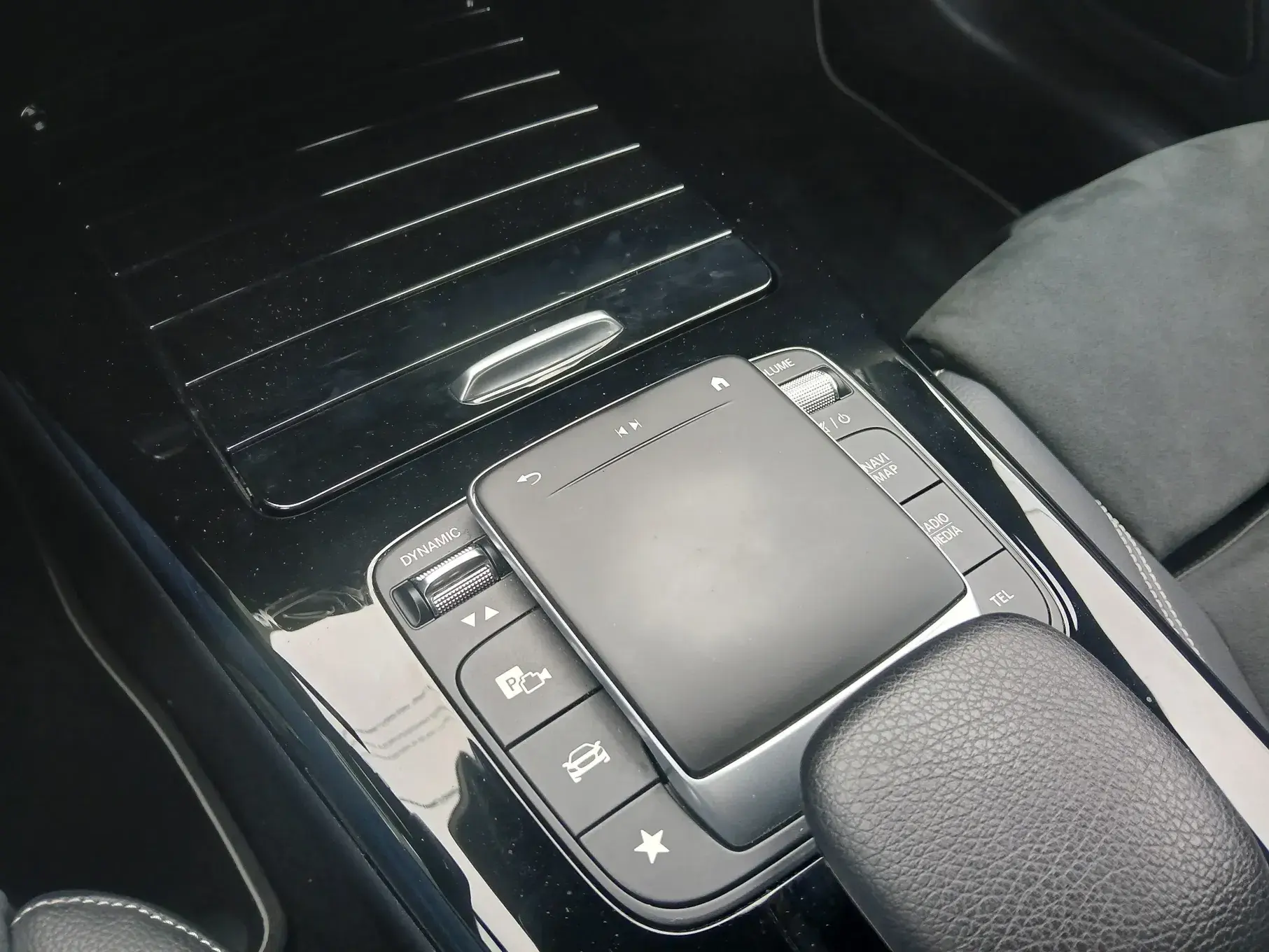 Mercedes-Benz CLA 250 e 8G-DCT Edition AMG Line 31