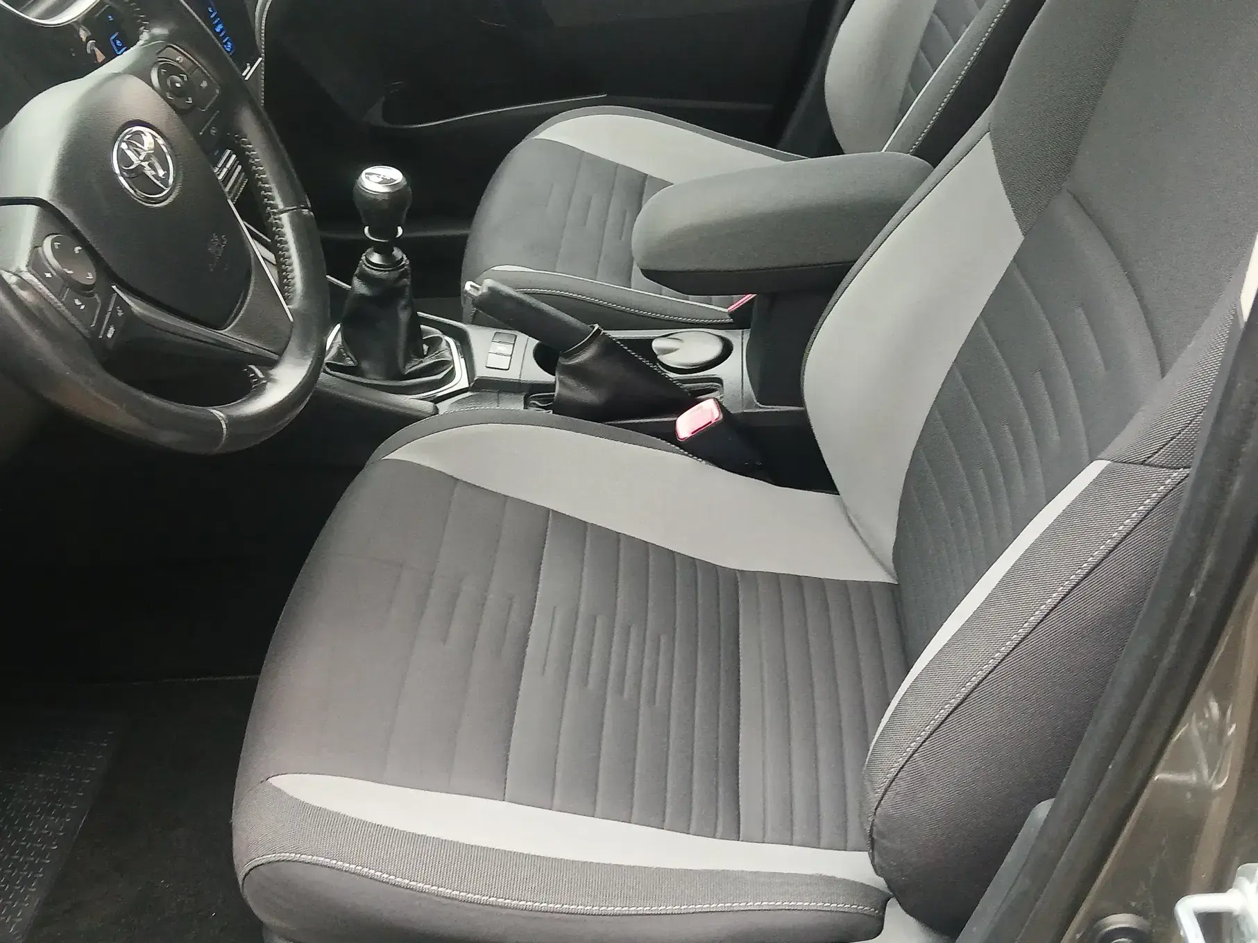 Toyota Auris Touring Sports 1.4 D-4D Exclusive+Navi 4