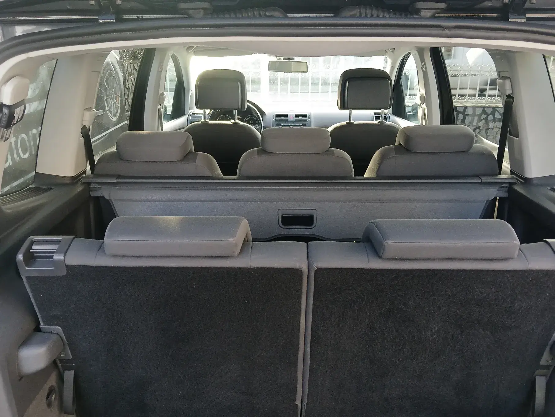 Volkswagen Touran 1.6 TDI Blue.Highine 7L 18