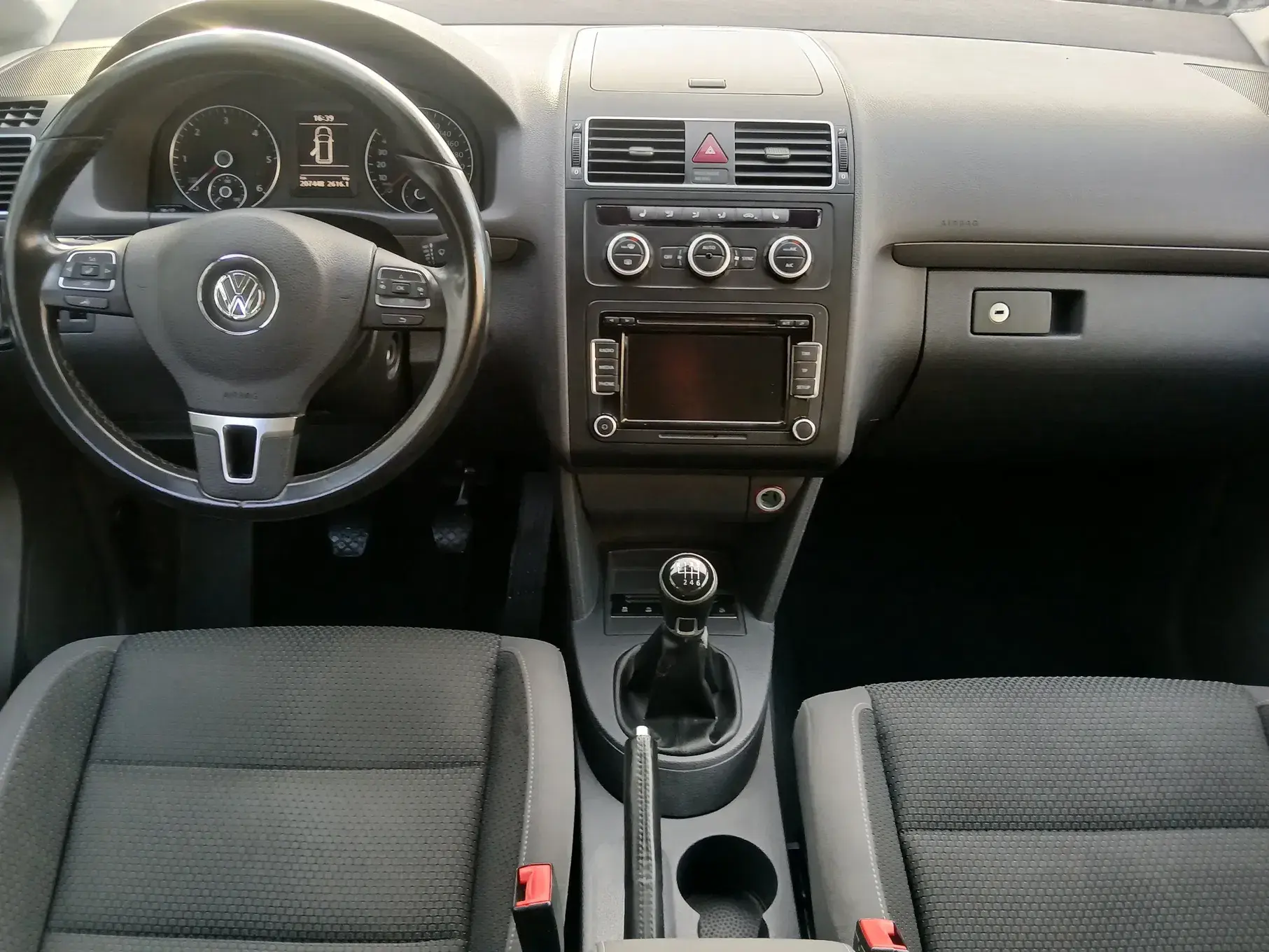 Volkswagen Touran 1.6 TDI Blue.Highine 7L 20