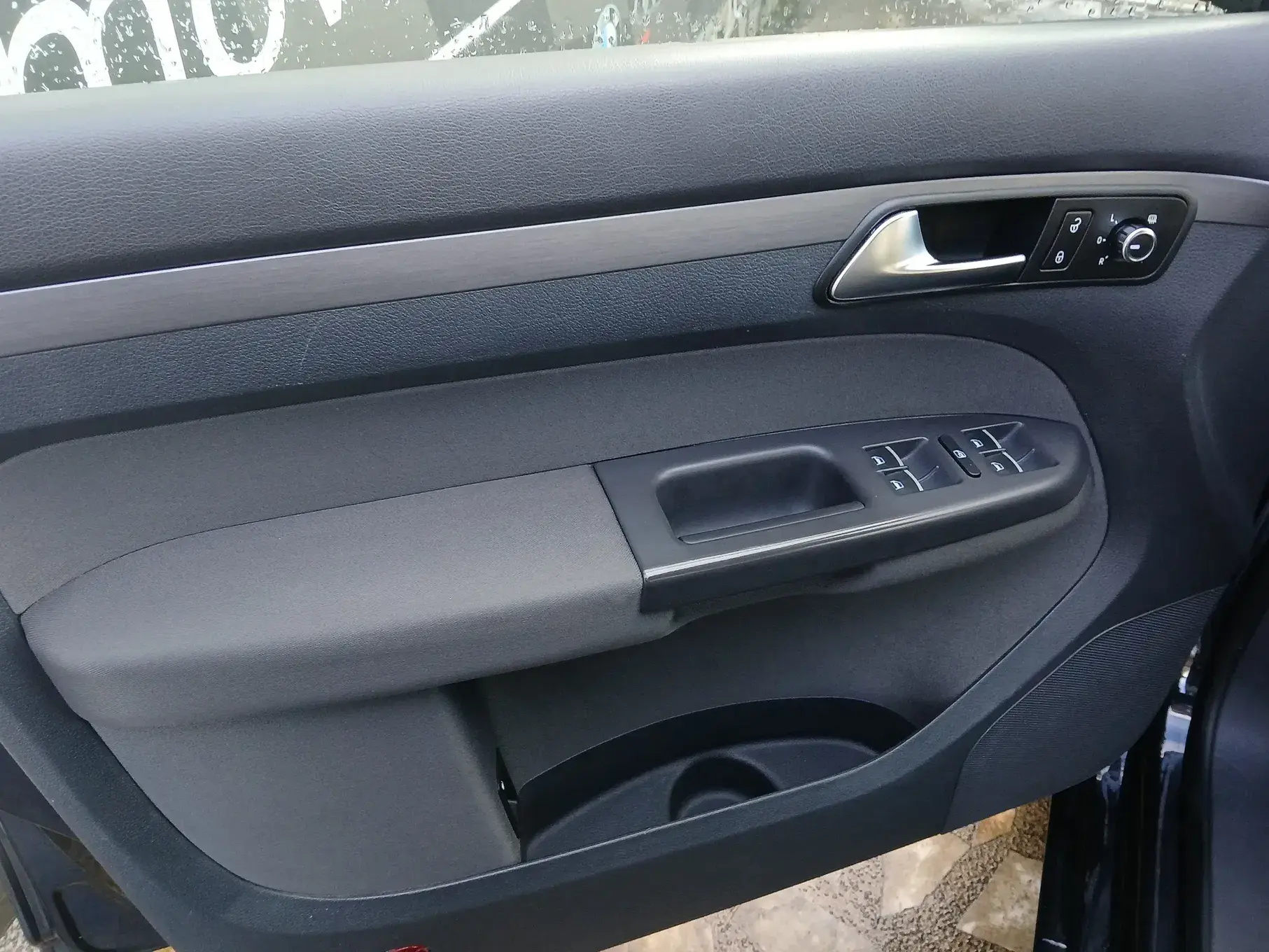 Volkswagen Touran 1.6 TDI Blue.Highine 7L 21
