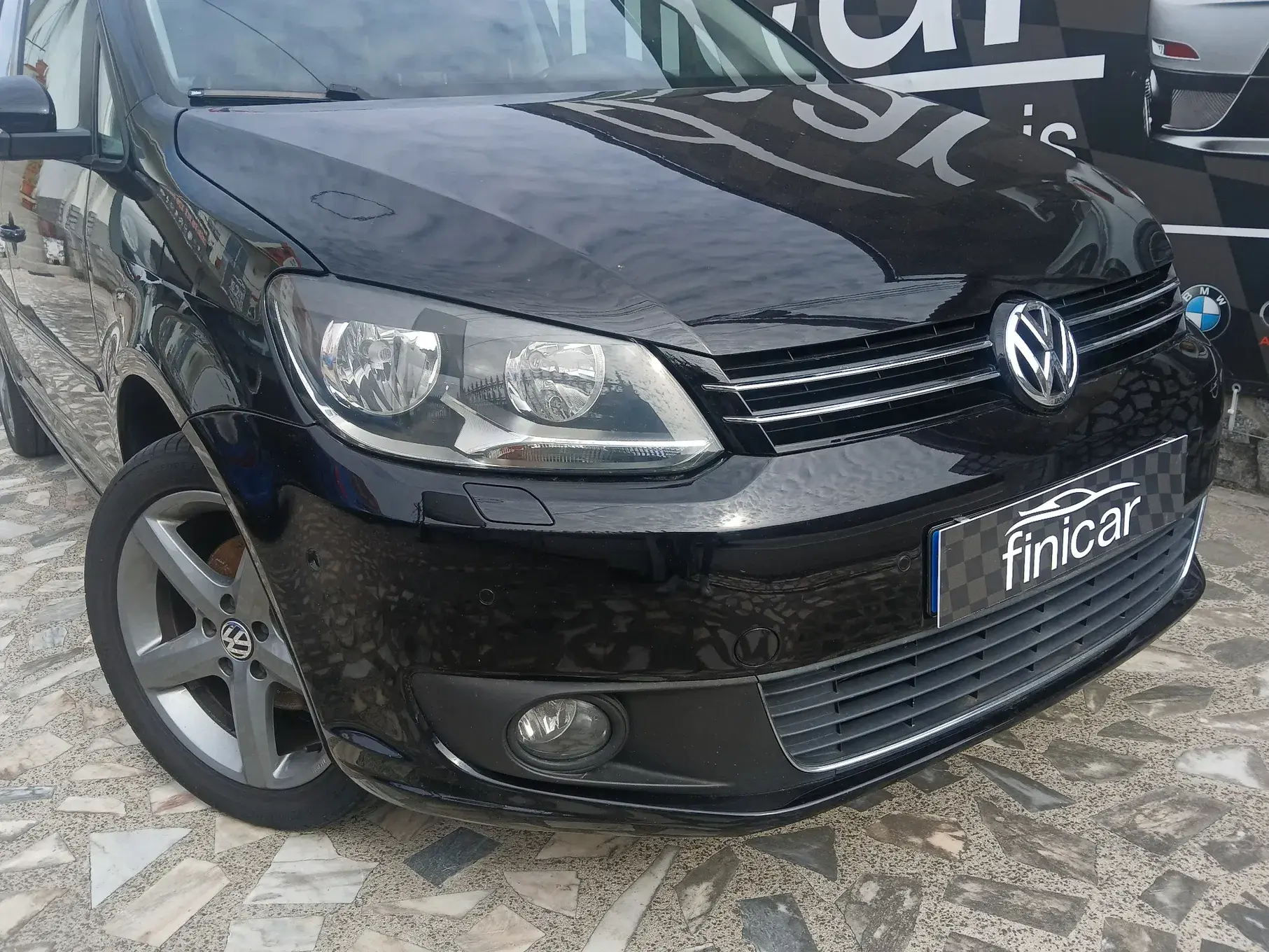 Volkswagen Touran 1.6 TDI Blue.Highine 7L 23