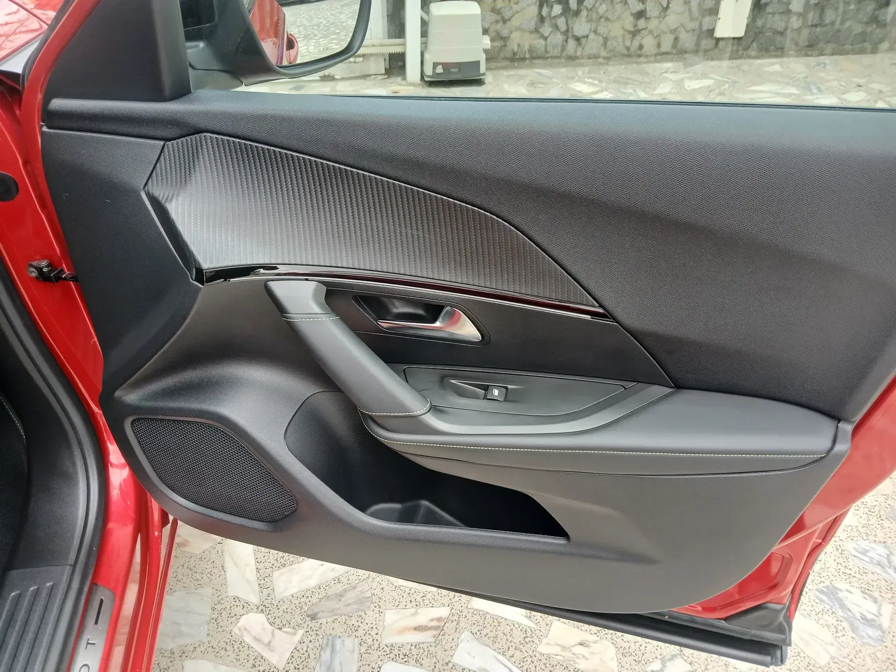 Peugeot e-2008 GT 21