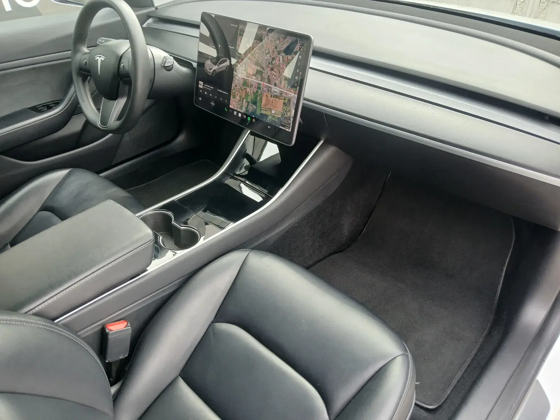 Tesla Model 3 Outro 11
