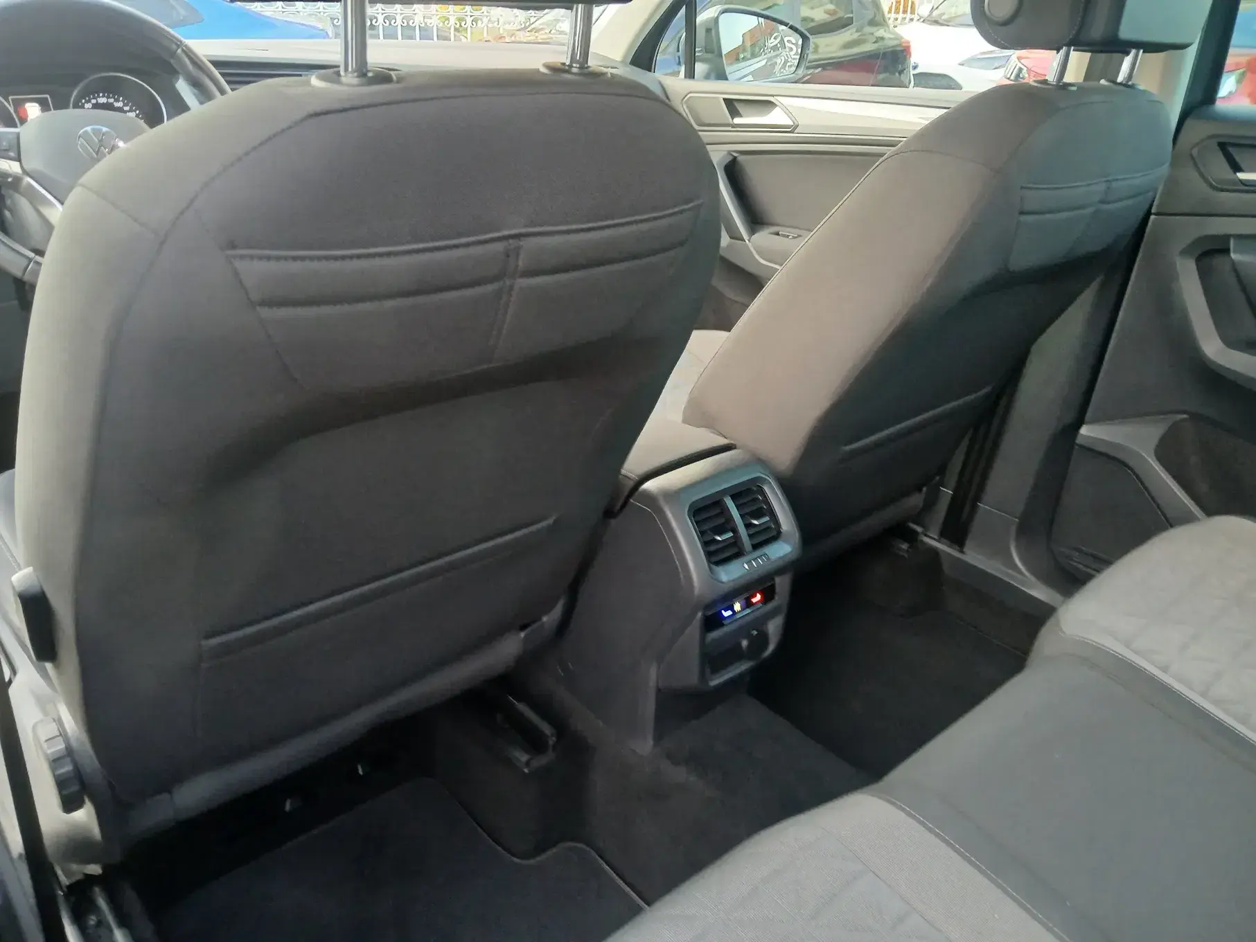 Volkswagen Tiguan 2.0 TDI Confortline DSG 14