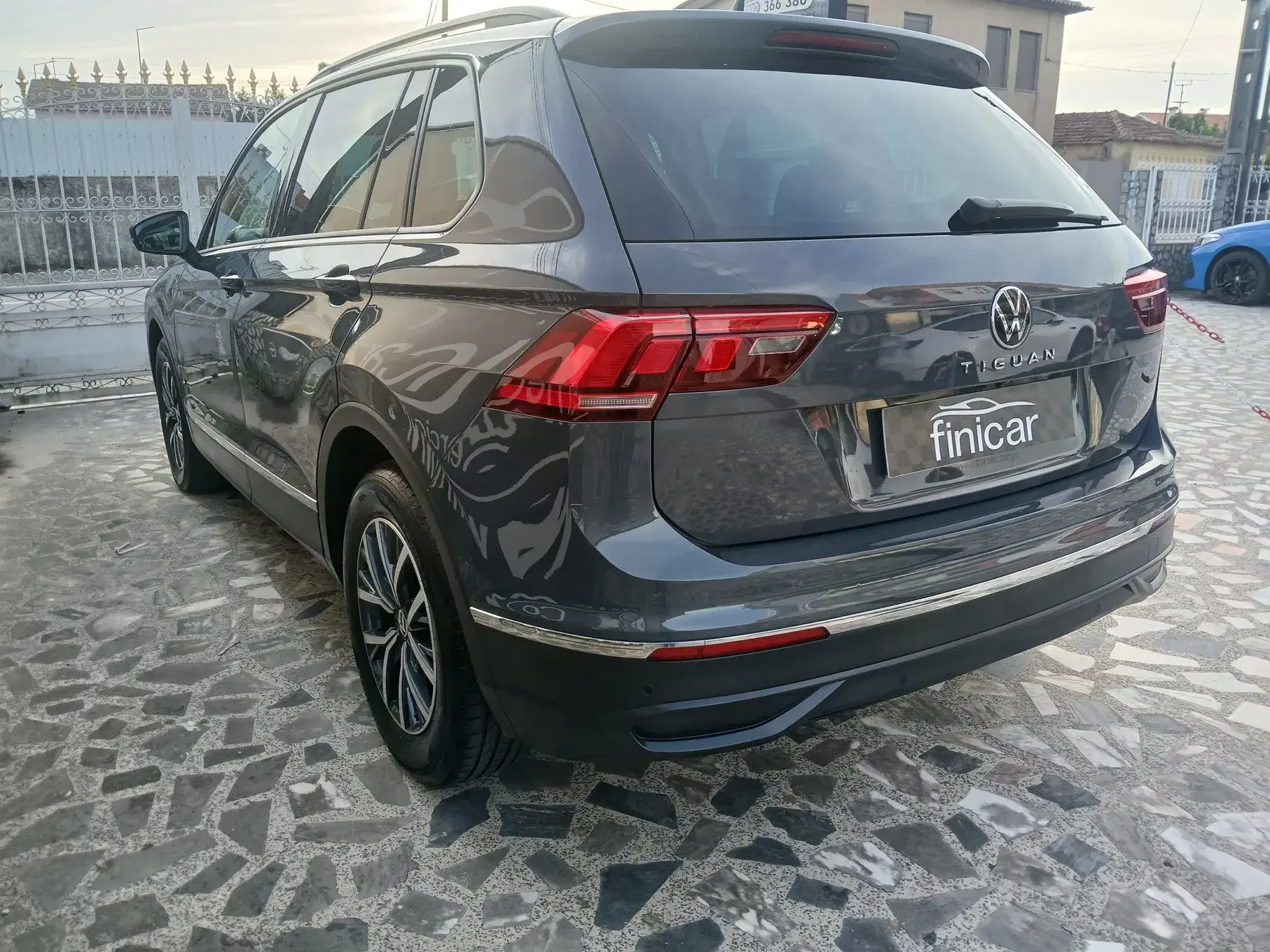 Volkswagen Tiguan 2.0 TDI Confortline DSG 35