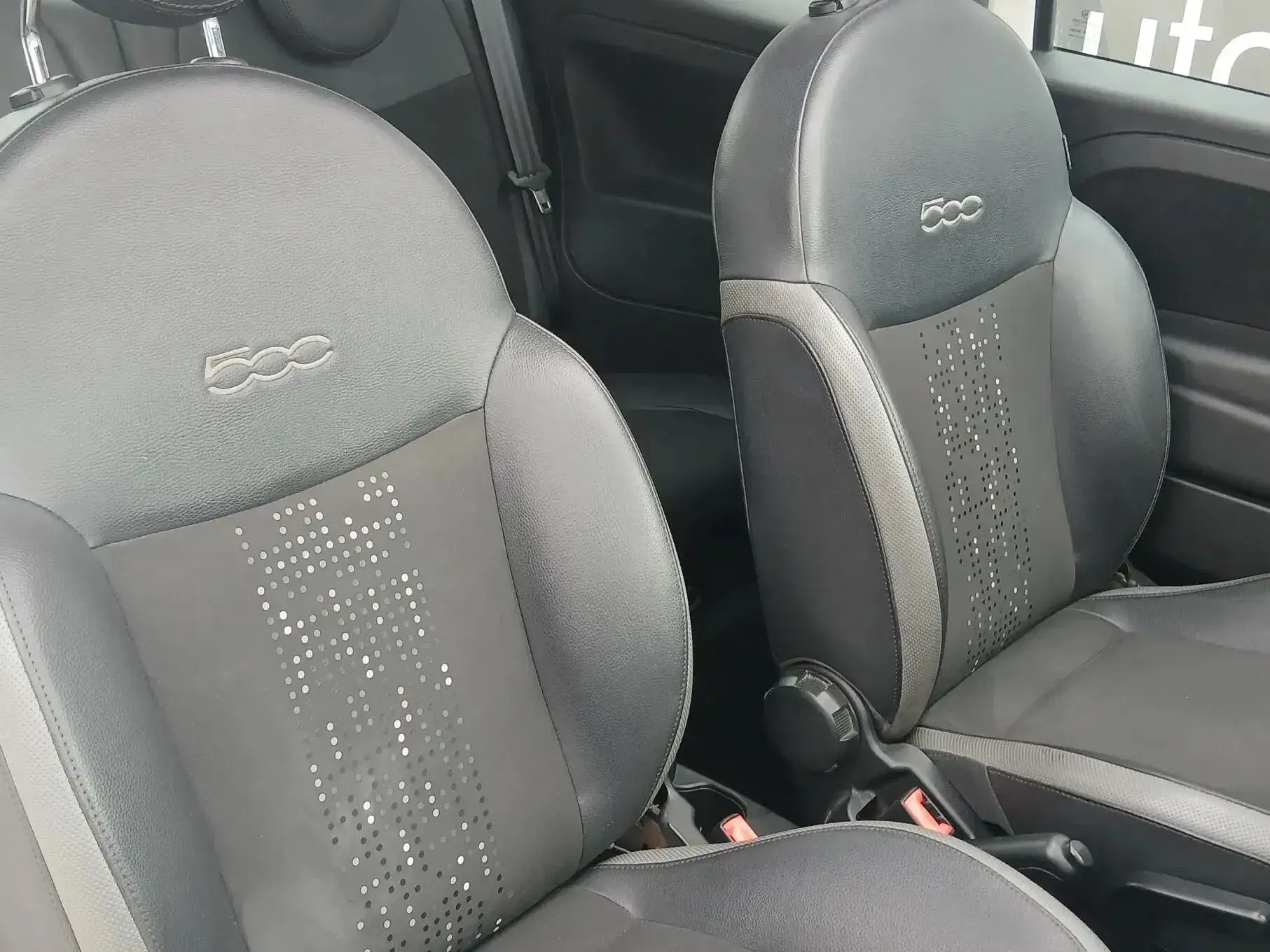 Fiat 500 1.0 Hybrid Connect 7
