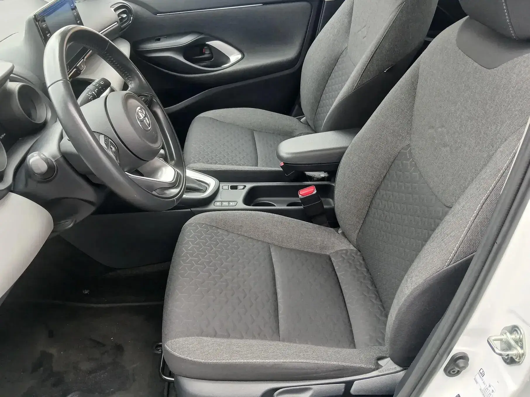 Toyota Yaris Cross 1.5 HDF Comfort Plus 10