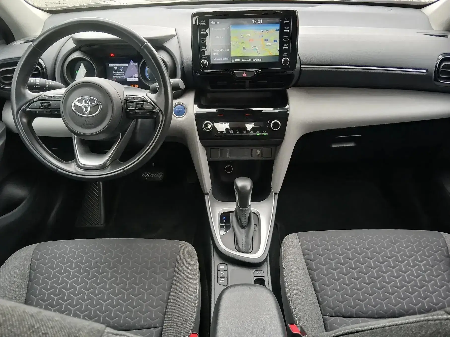Toyota Yaris Cross 1.5 HDF Comfort Plus 8