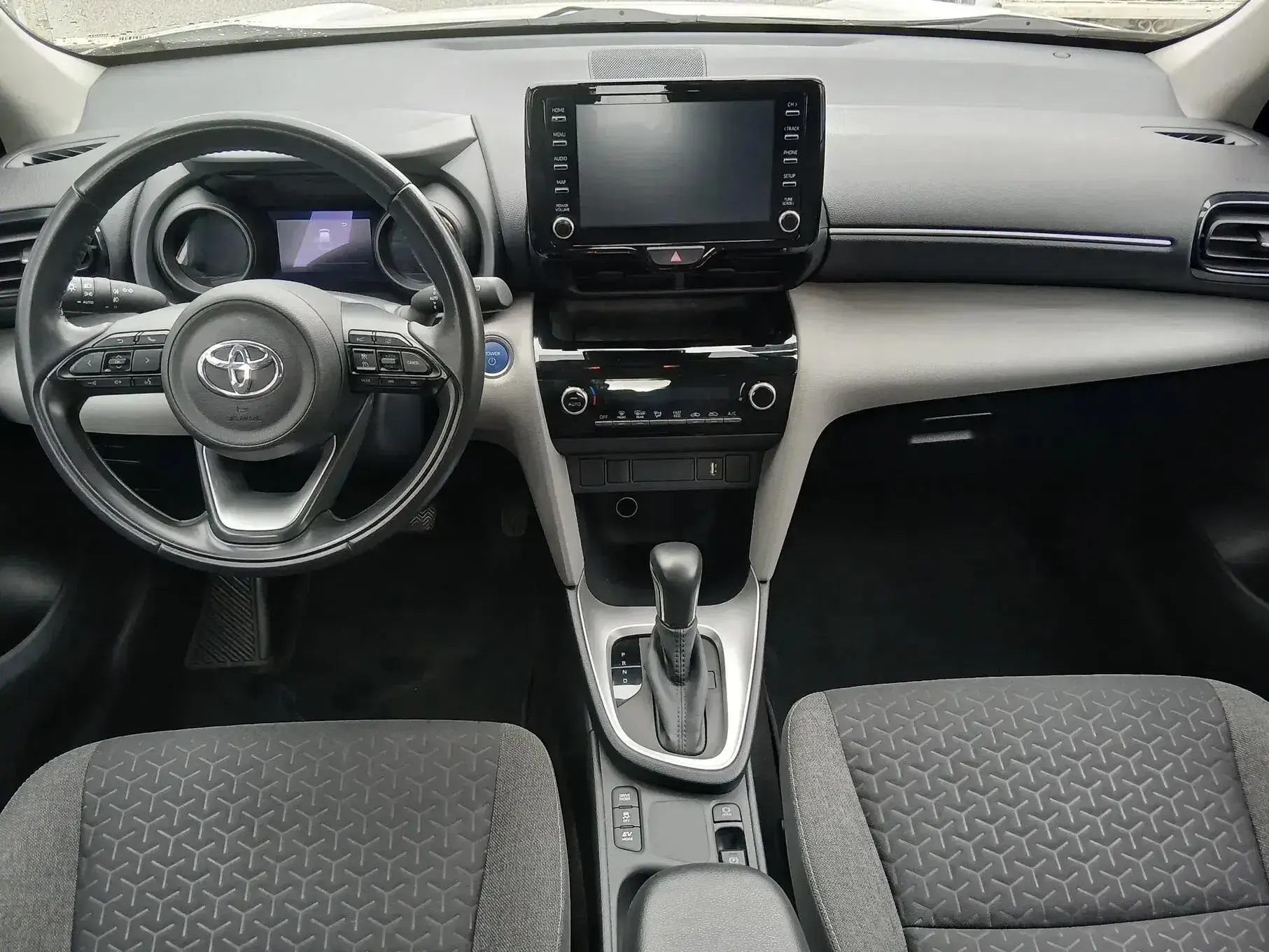 Toyota Yaris Cross 1.5 HDF Comfort Plus 9