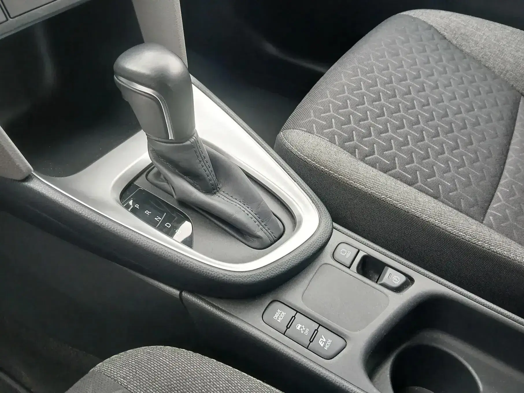 Toyota Yaris Cross 1.5 HDF Comfort Plus 29